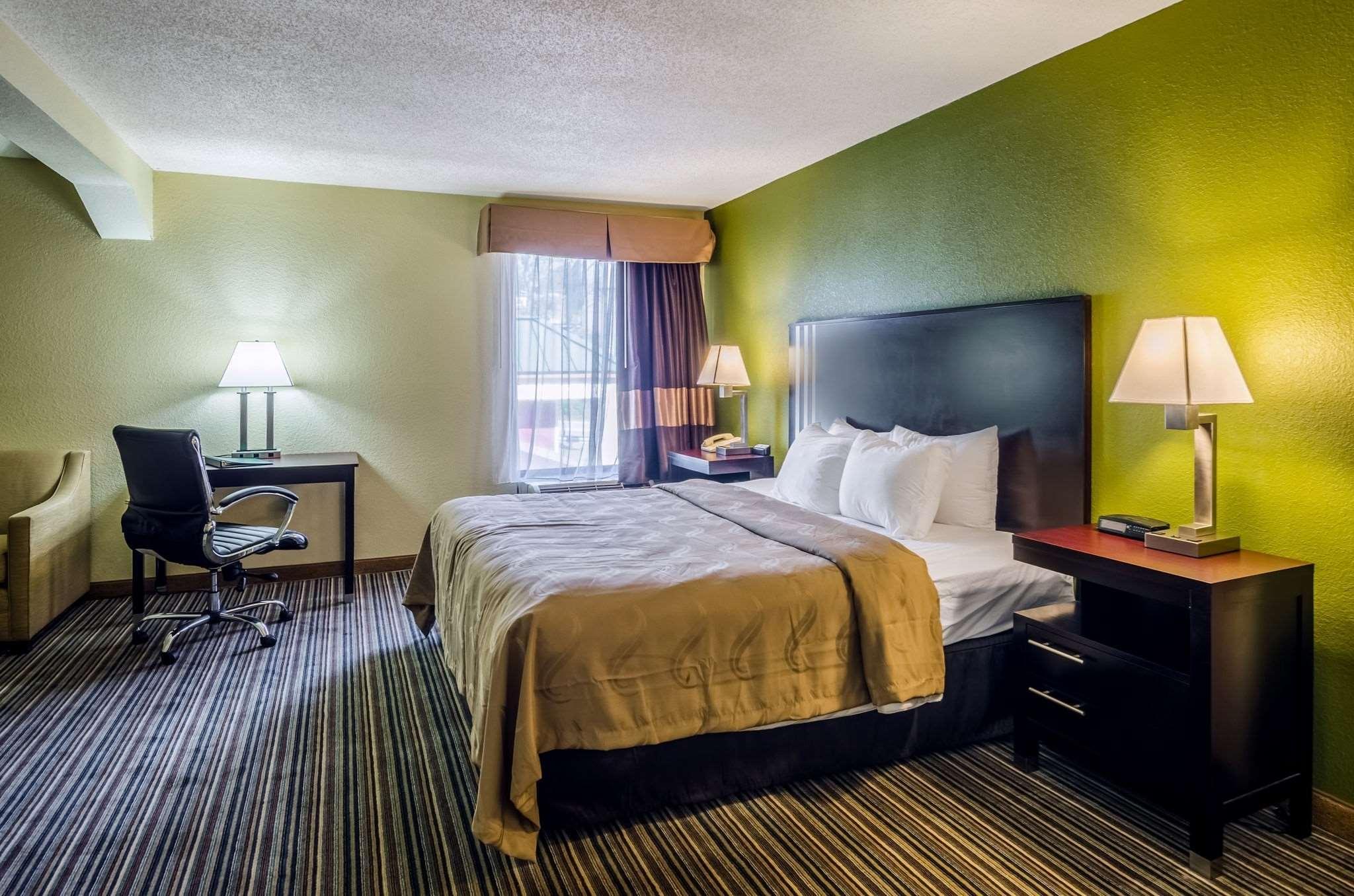 Spark By Hilton Wytheville East Main Street Zewnętrze zdjęcie