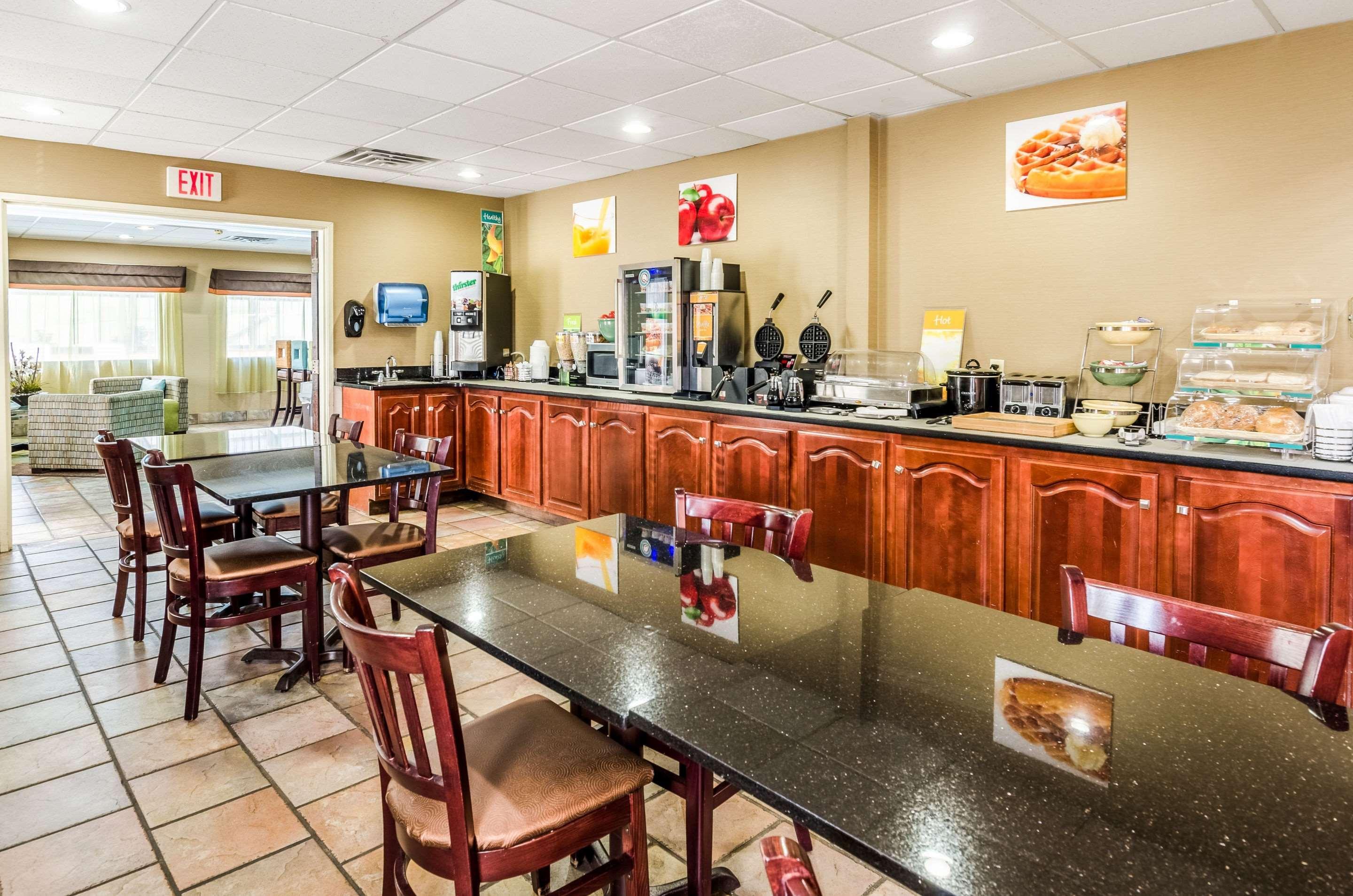 Spark By Hilton Wytheville East Main Street Zewnętrze zdjęcie