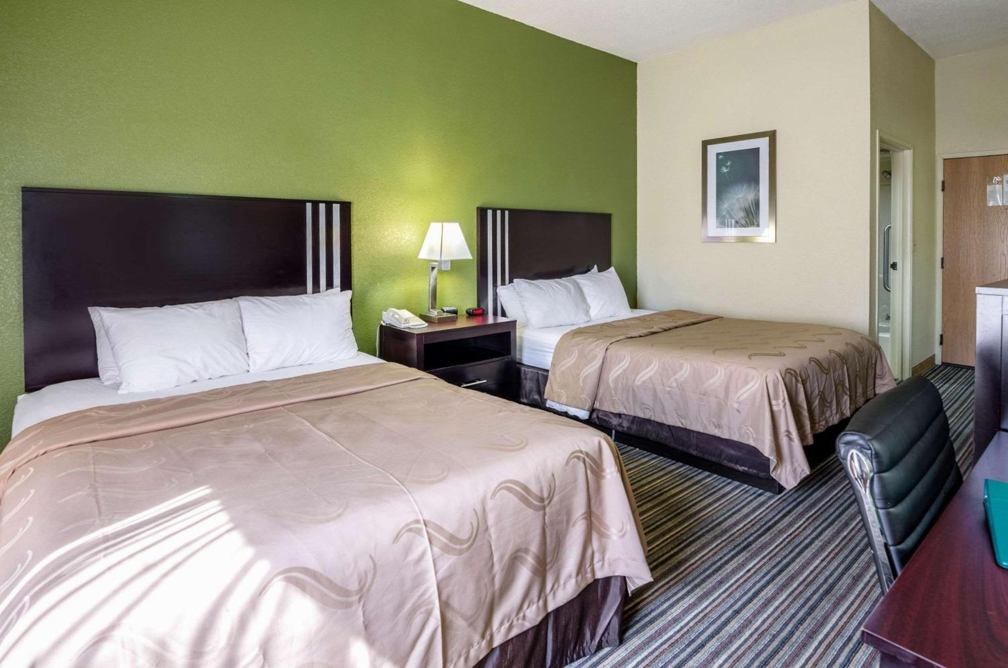 Spark By Hilton Wytheville East Main Street Zewnętrze zdjęcie