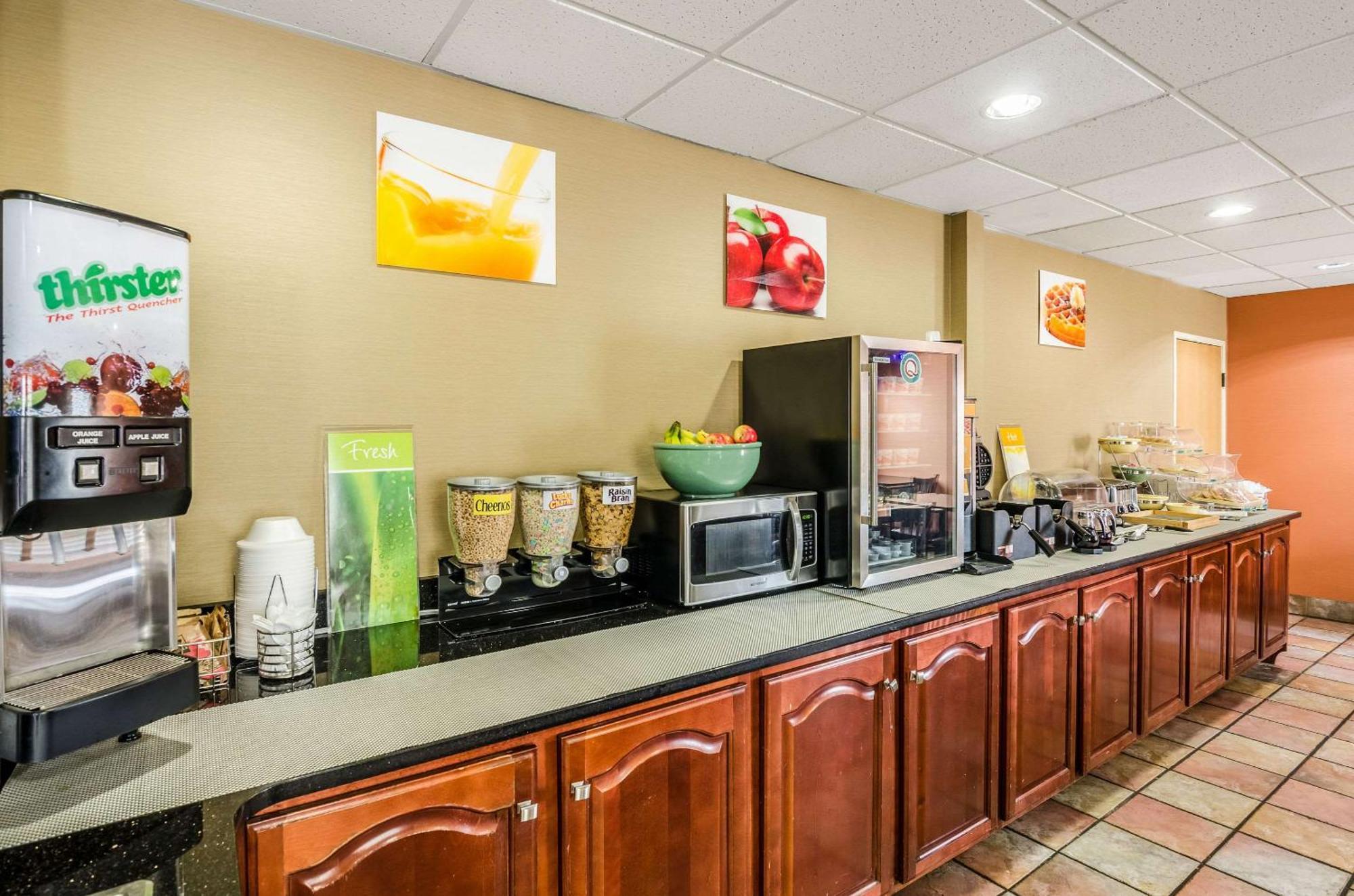 Spark By Hilton Wytheville East Main Street Zewnętrze zdjęcie