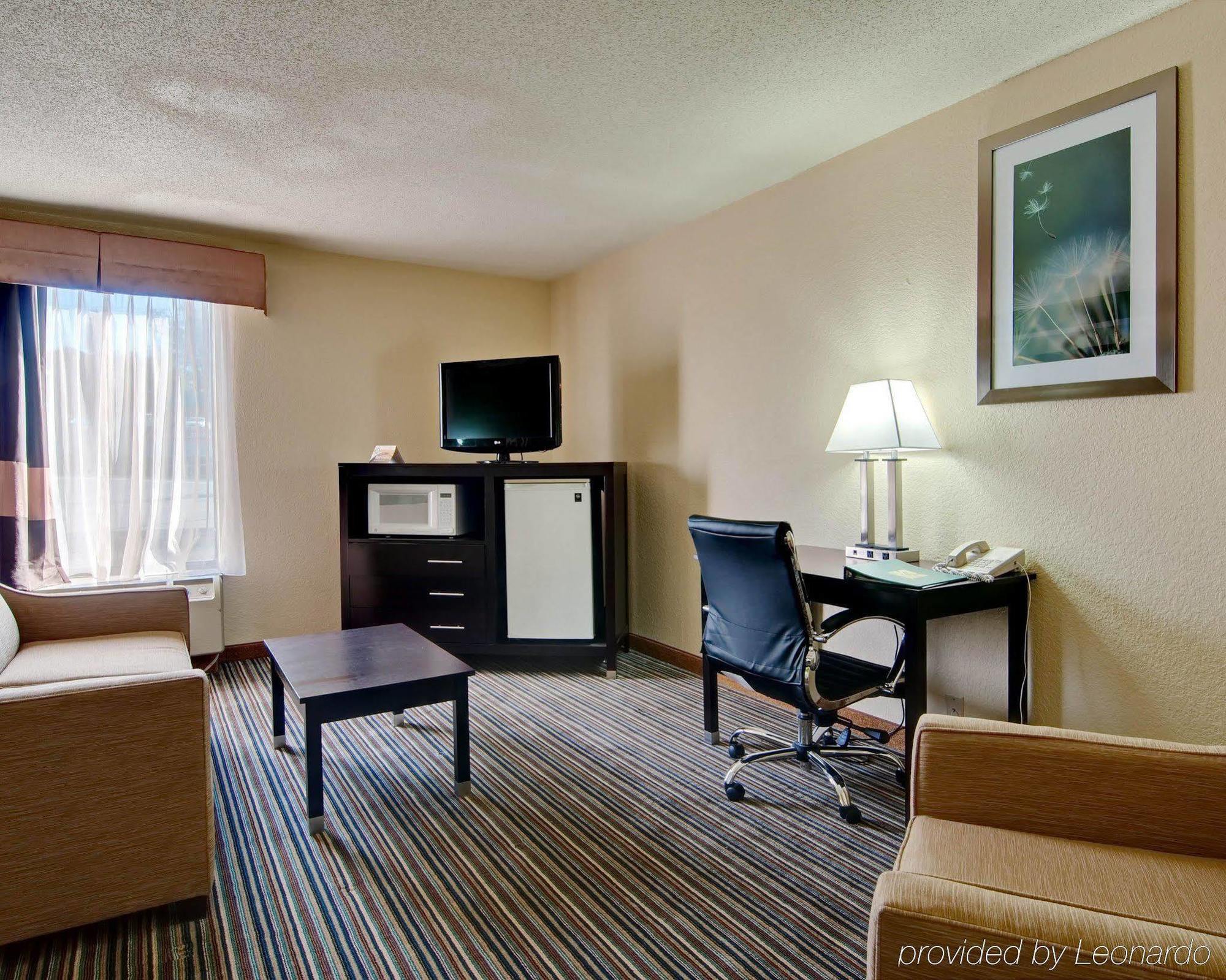 Spark By Hilton Wytheville East Main Street Zewnętrze zdjęcie
