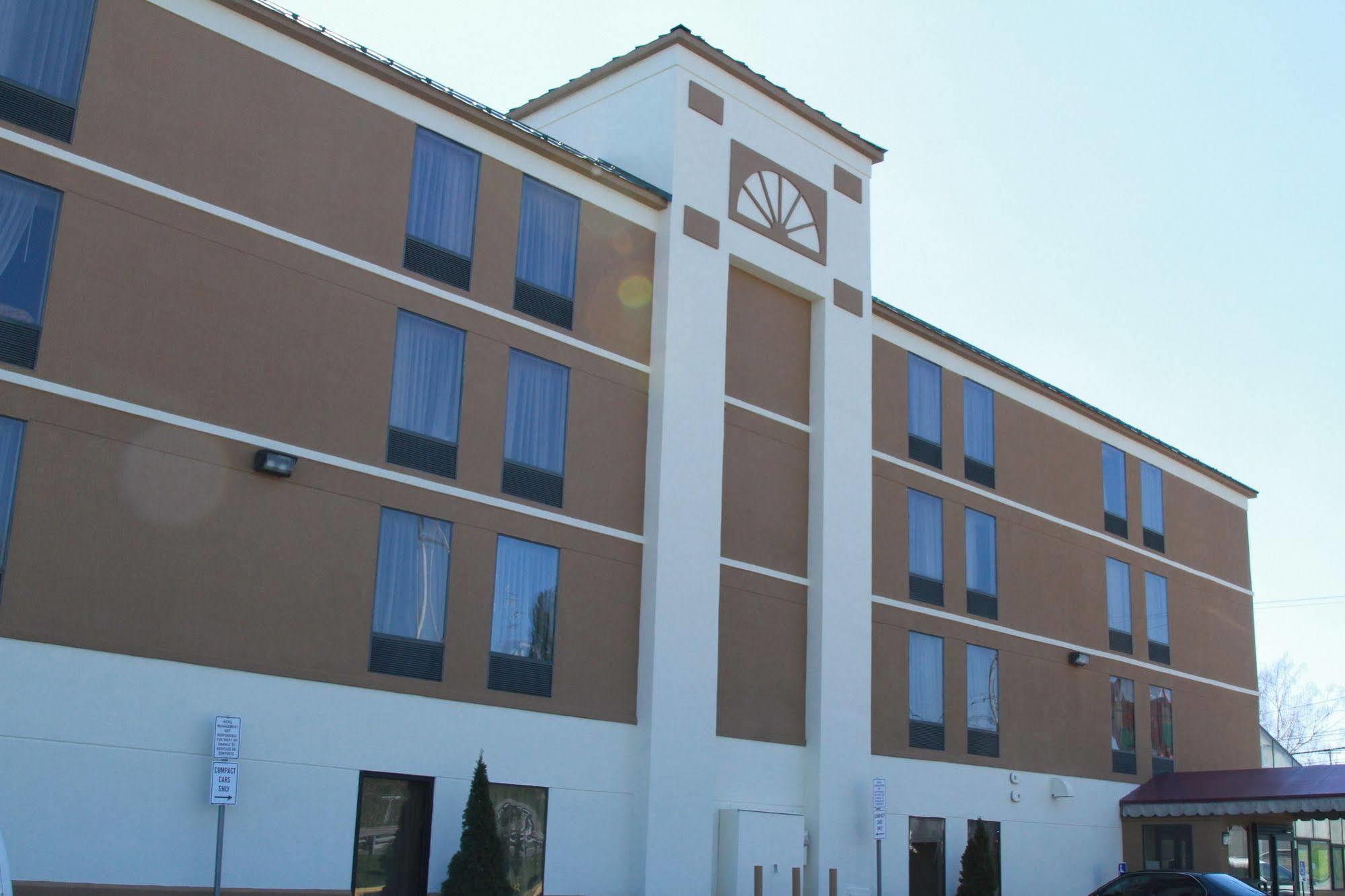 Spark By Hilton Wytheville East Main Street Zewnętrze zdjęcie
