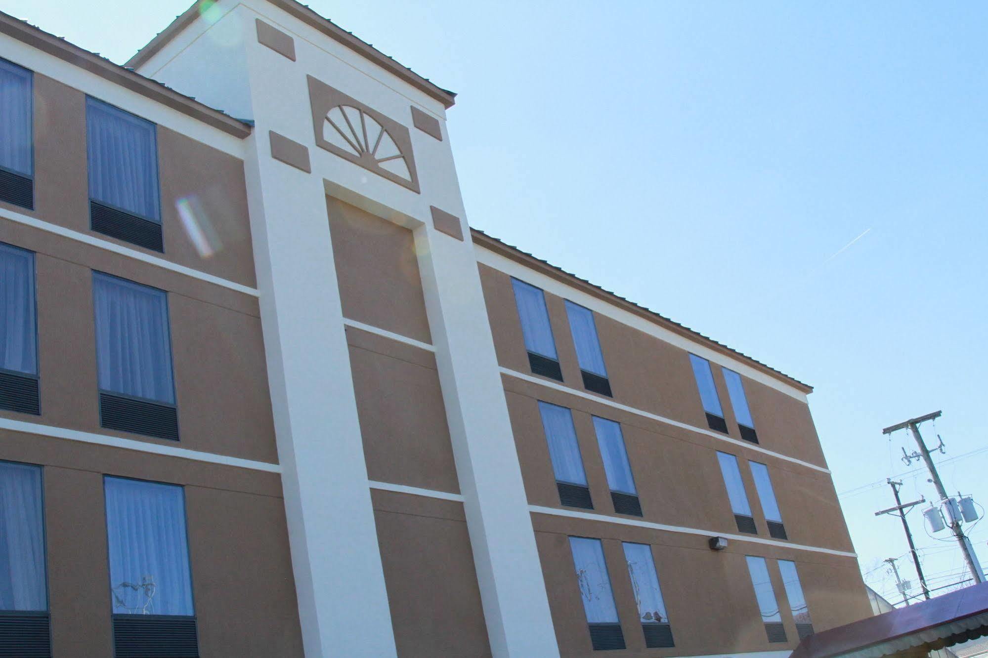Spark By Hilton Wytheville East Main Street Zewnętrze zdjęcie