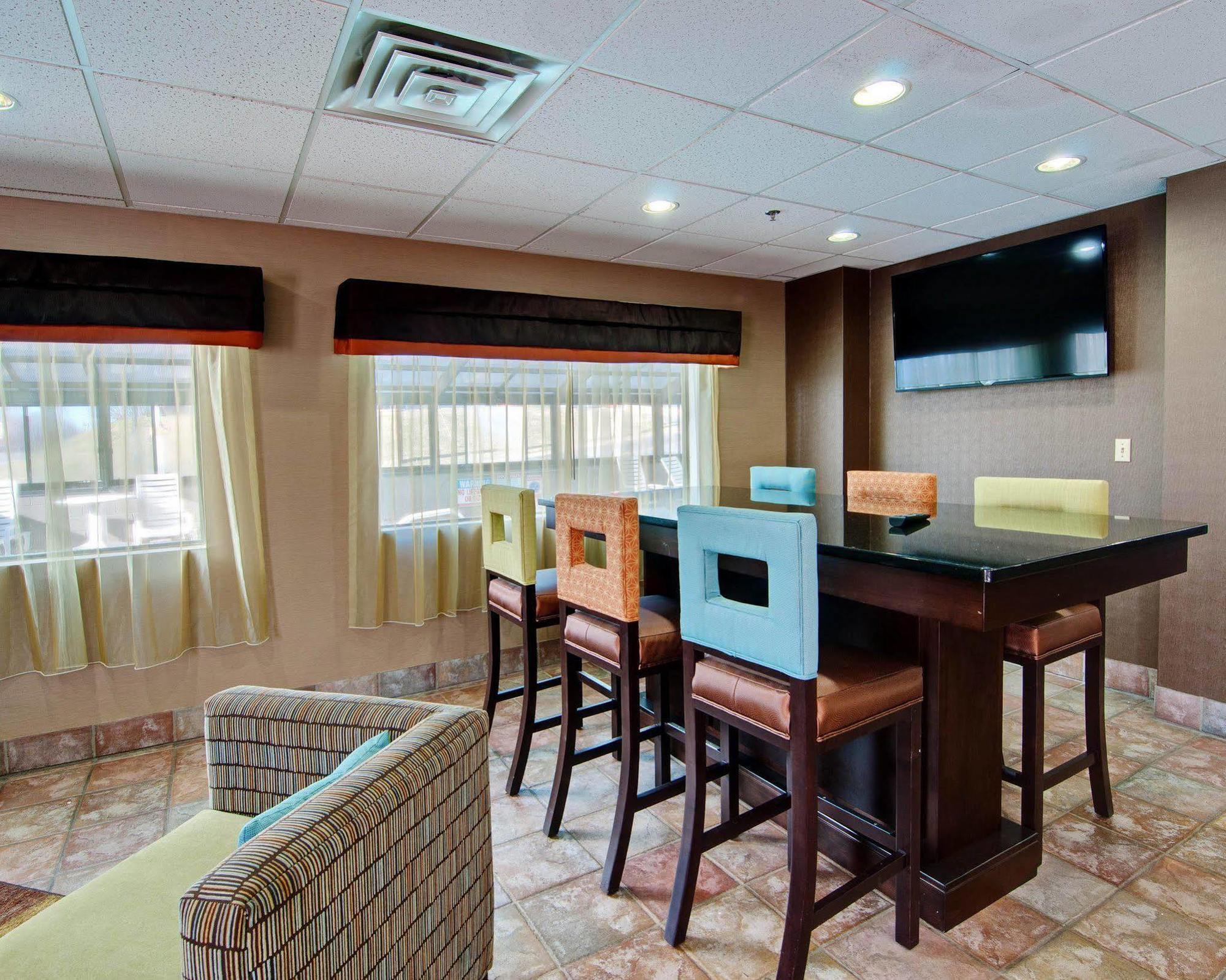 Spark By Hilton Wytheville East Main Street Zewnętrze zdjęcie